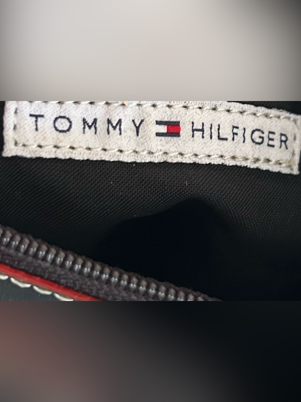 Vintage Y2K Tommy Hilfiger Black Shoulder Baguette Bag Red Trim Logo Purse - Picture 11 of 11